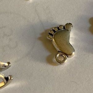 Lot of 7 charms/pendants Mom theme for jewelry